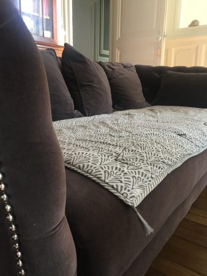 Sofa cover surmatelas block print ALIZA Gris Charcoal de VILLA D'ISSI