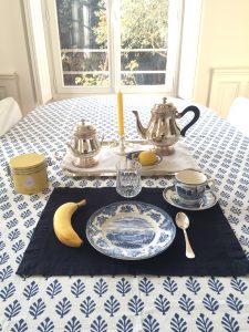 Décoration bohème chic | Linge de maison coloré et raffiné | Linge de table | Linge de lit pour adultes et enfants | caftans de plage femme et fille bohème chic | VILLA D'ISSI