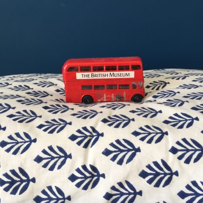 Linge de lit Housse de couette Parure de lit en coton imprimé au block print BOOTI Bleu Royal de VILLA D'ISSI