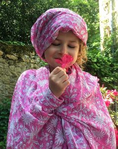 Paréo Foulard Etole ROSE SHOCKING de VILLA D’ISSI | Pareo Sarong Multipurpose Scarf ROSE SHOCKING from VILLA D’ISSI