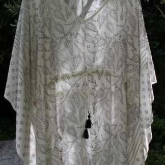 Robe Caftan longue Cover-up GAIA Crème Noir de VILLA D'ISSI Kaftan Dress Cover-up Resort Wear GAIA Cream Black from VILLA D'ISSI