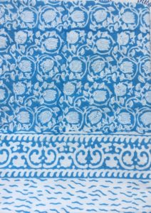 Nappe indienne fleurie bleue - Plaid ZOE de VILLA D'ISSI 150 x 220 cm