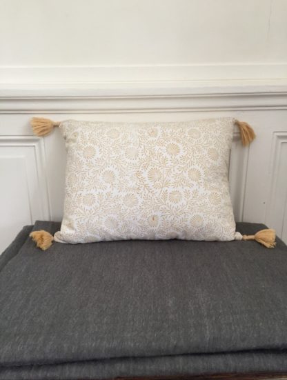 Housse de coussin imprimée à la main au block print DAUPHINE Sable d'Or de VILLA D'ISSI