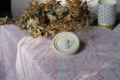 Nappe indienne block print FLORA Rose Poudré de VILLA D’ISSI. Indian Tablecloth FLORA Rose Powder from VILLA D’ISSI