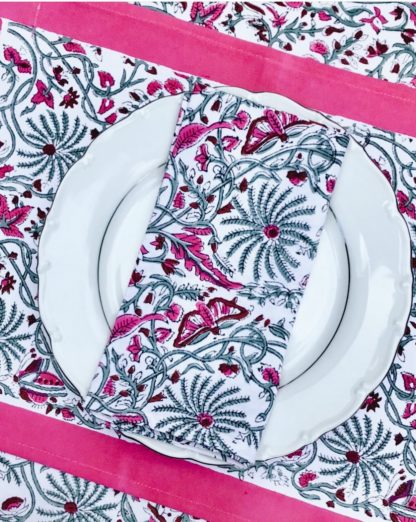 Set de table block print CYRIELLE en coton indien rose et vert de VILLA D'ISSI