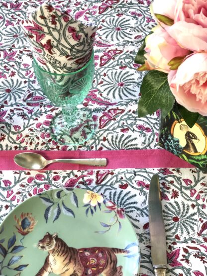 Set de table block print CYRIELLE en coton indien rose et vert de VILLA D'ISSI