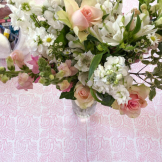 Nappe rose indienne ARIELLE de VILLA D'ISSI, imprimée à la main au block print